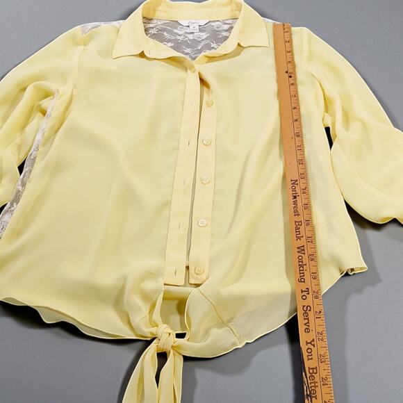 Candie's Y2K Romantic Lace Sheer Tie Front Button Tab Sleeve Top Butter Yellow M - Picture 9 of 10